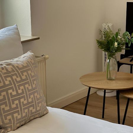 Raha Apartments - Modernes Studio-Apartment - Hbf - Gratis Parkplatz Erfurt Eksteriør bilde