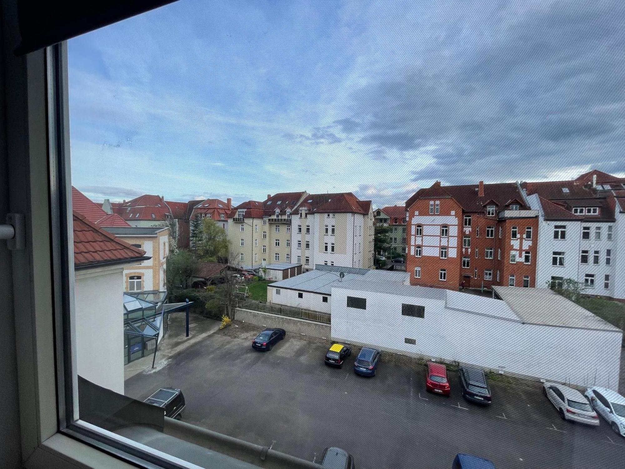 Raha Apartments - Modernes Studio-Apartment - Hbf - Gratis Parkplatz Erfurt Eksteriør bilde