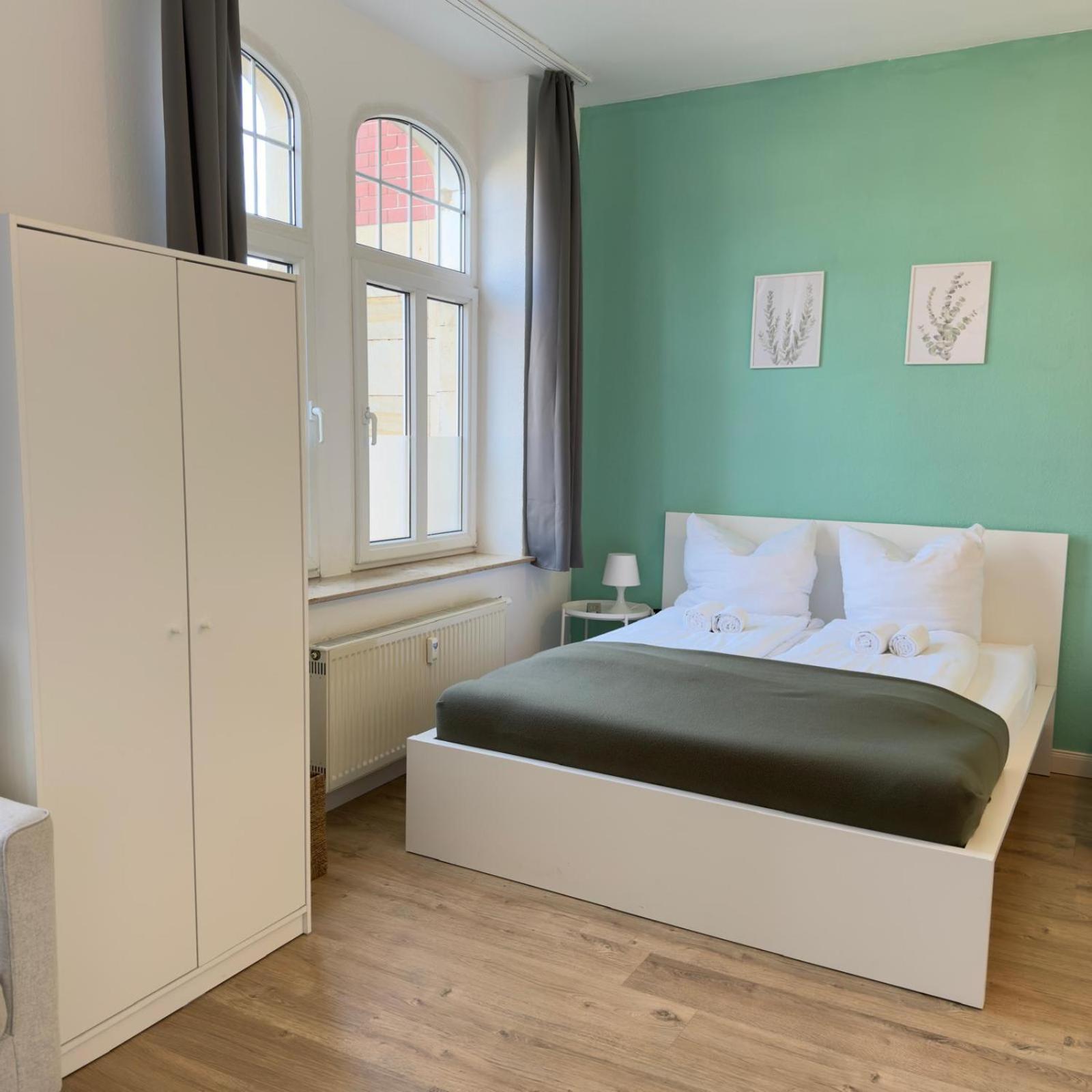 Raha Apartments - Modernes Studio-Apartment - Hbf - Gratis Parkplatz Erfurt Eksteriør bilde